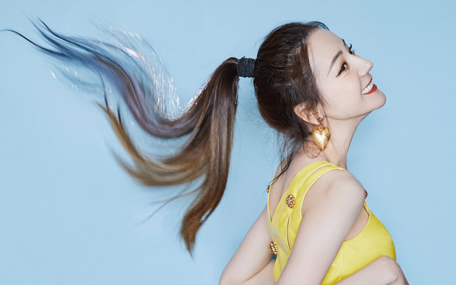 熊猫体育平台安全-德国骑手多米安·米歇尔斯在2024年巴黎奥运会盛装舞步比赛中以“Dante”马匹获得第六名，展现坚韧精神。