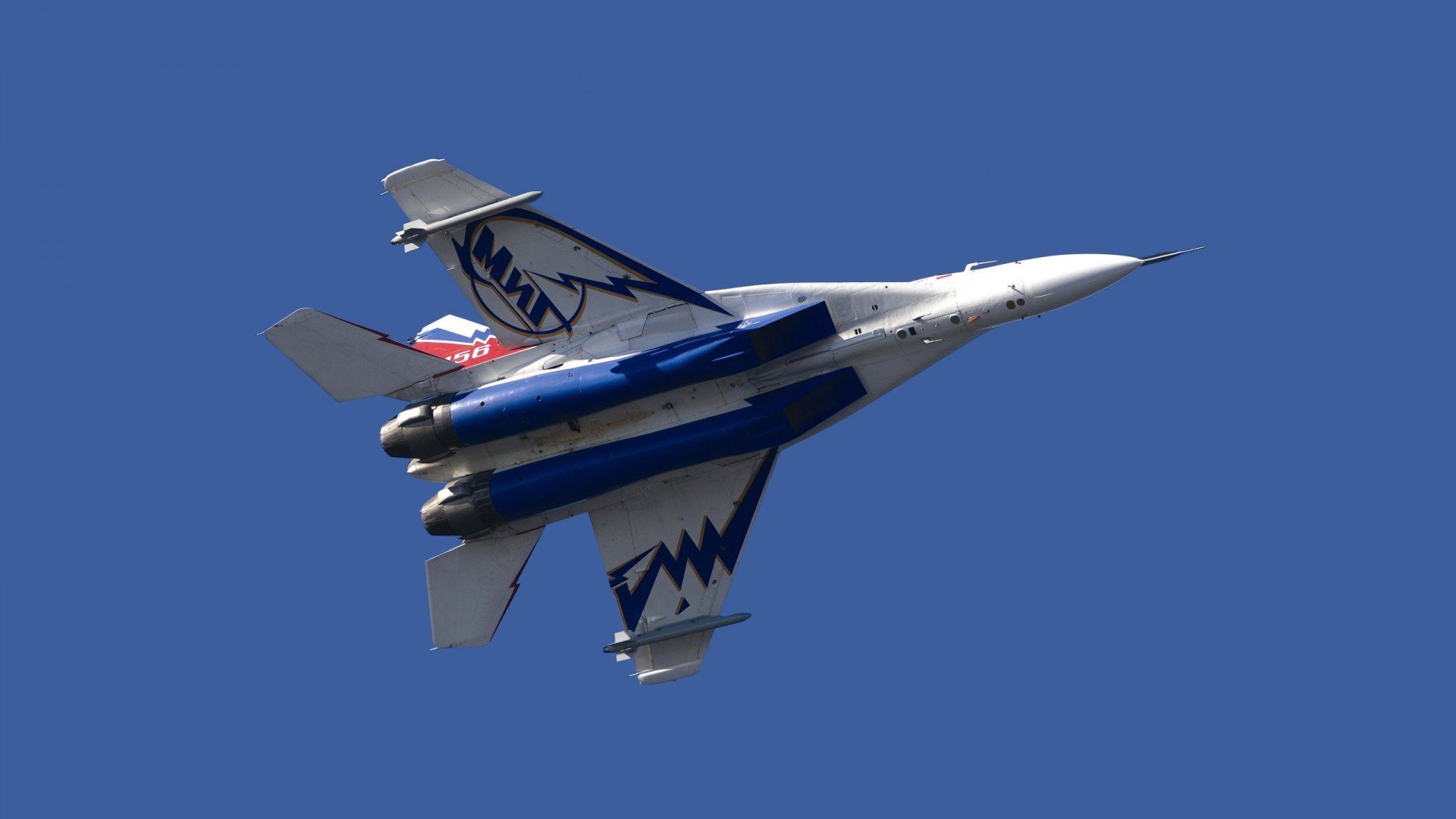 熊猫体育官网-控球后卫如何提升传球的迷惑性，控球后卫传球技巧